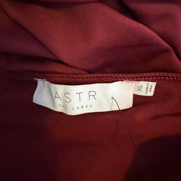 ASTR the Label Winnetka Asymmetric Off the Shoulder Sheath Dress in Wine NWT XL - Picture 7 of 8